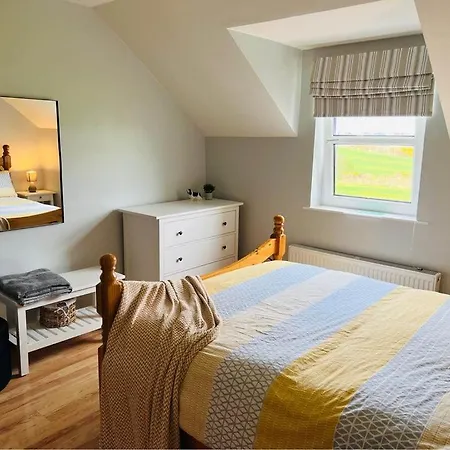 6 Lisadell Mews Nyaraló